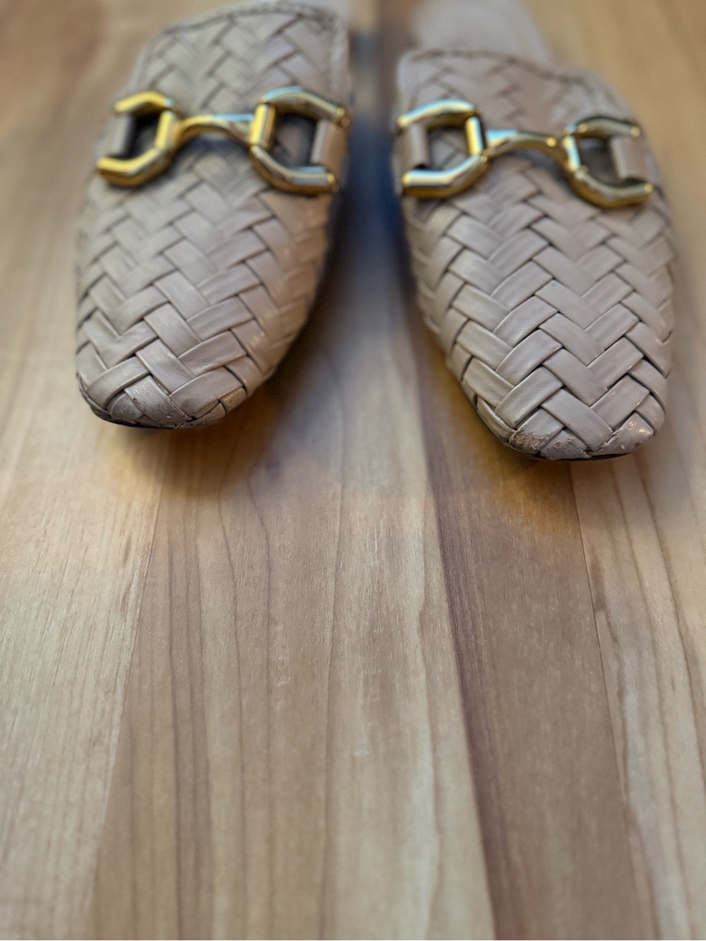Zara Beige Woven Mule Loafers with Gold Hardware - Picture 3 of 9